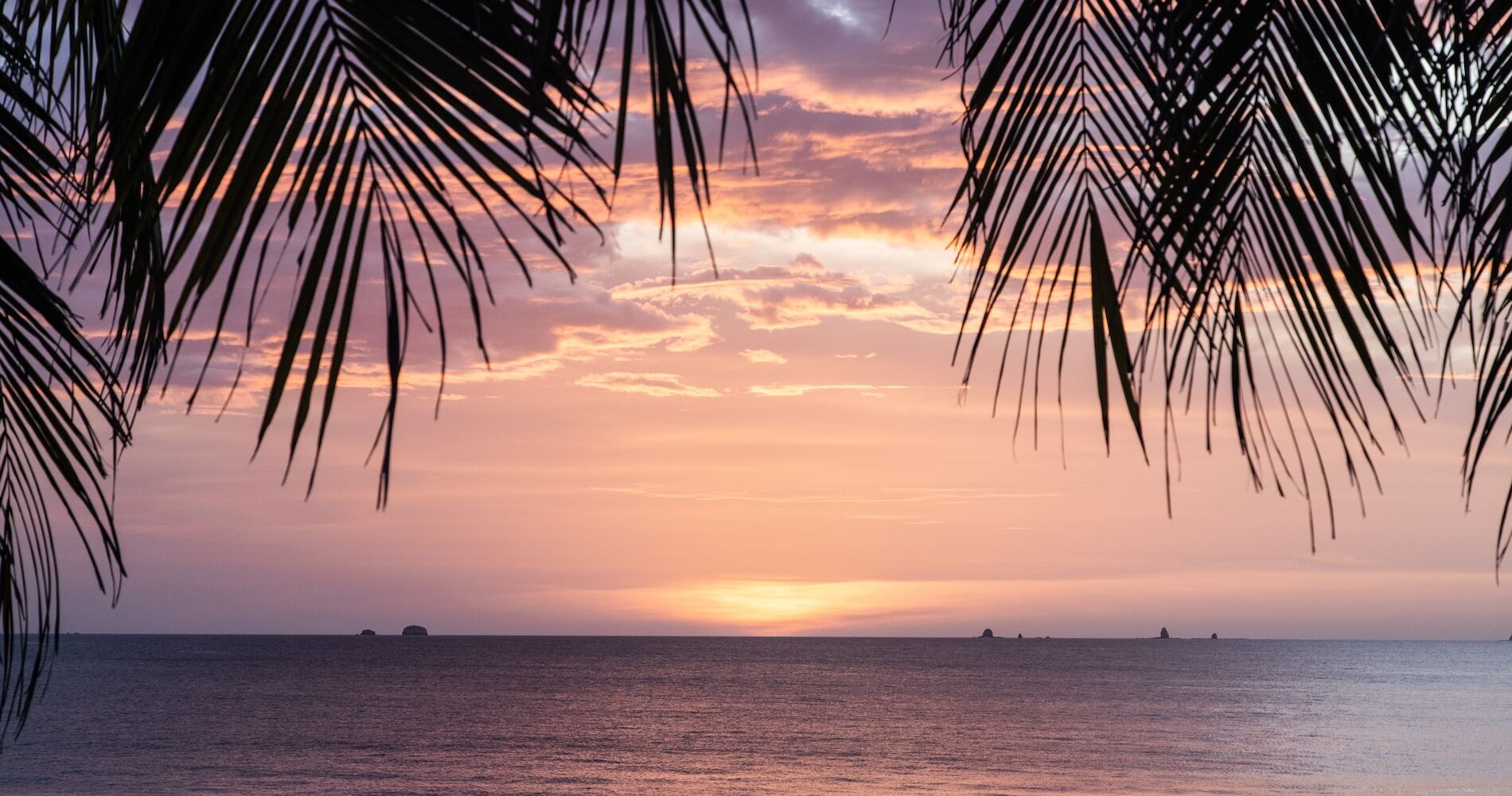 トップページ画像１アロハ　私は今、神聖な存在の前にいます。日が沈みゆく海　ありがとう